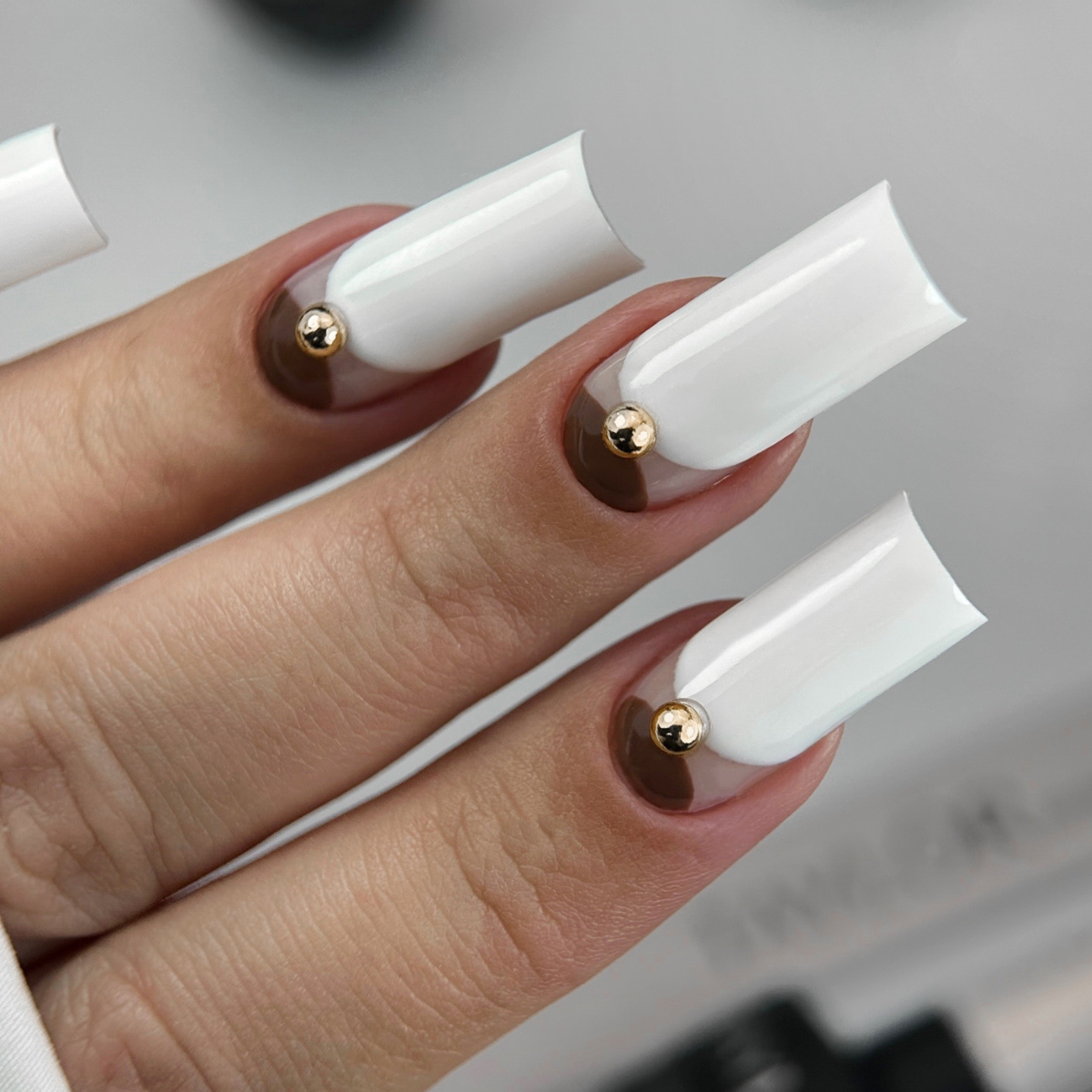 Taylor TRUE WHITE