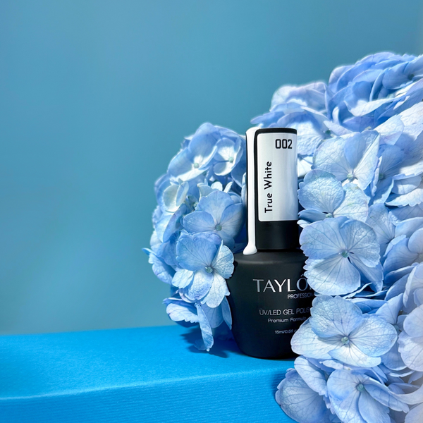 Taylor TRUE WHITE 2